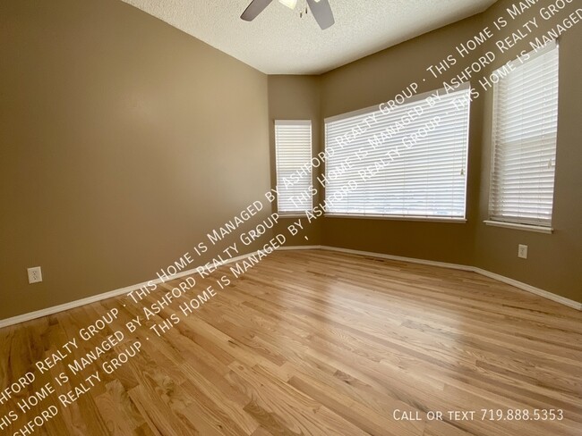 Building Photo - 6667 Snowy Range Dr
