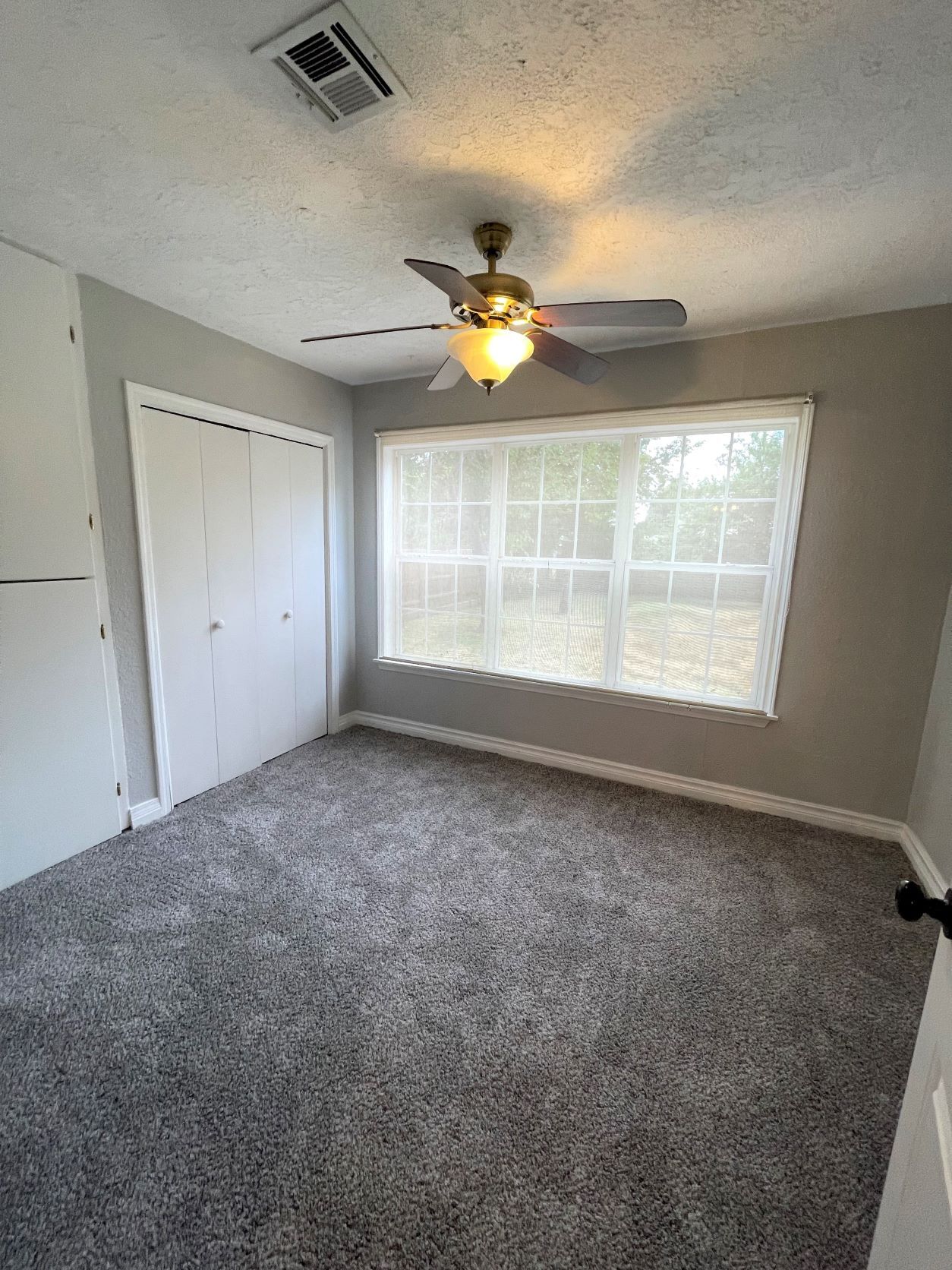 Building Photo - 1108 NW Maple Ave