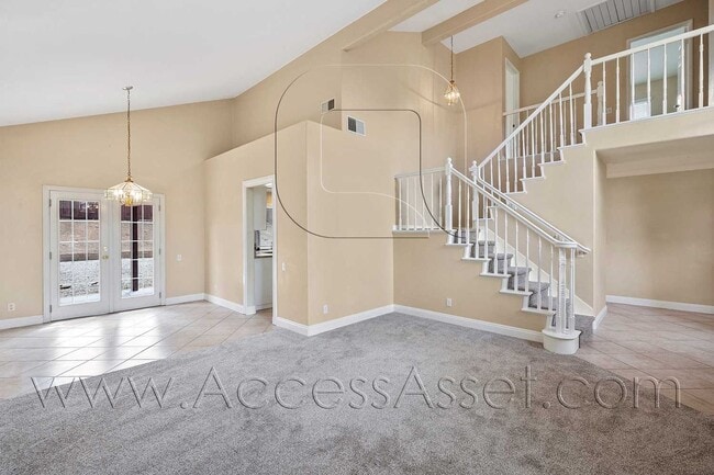 Building Photo - 32440 Beechwood Ln