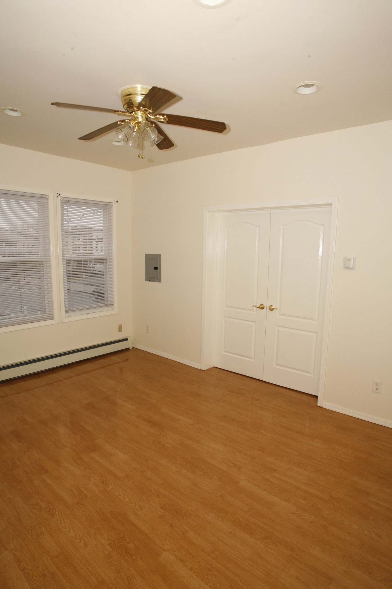 Building Photo - 429 18th Ave