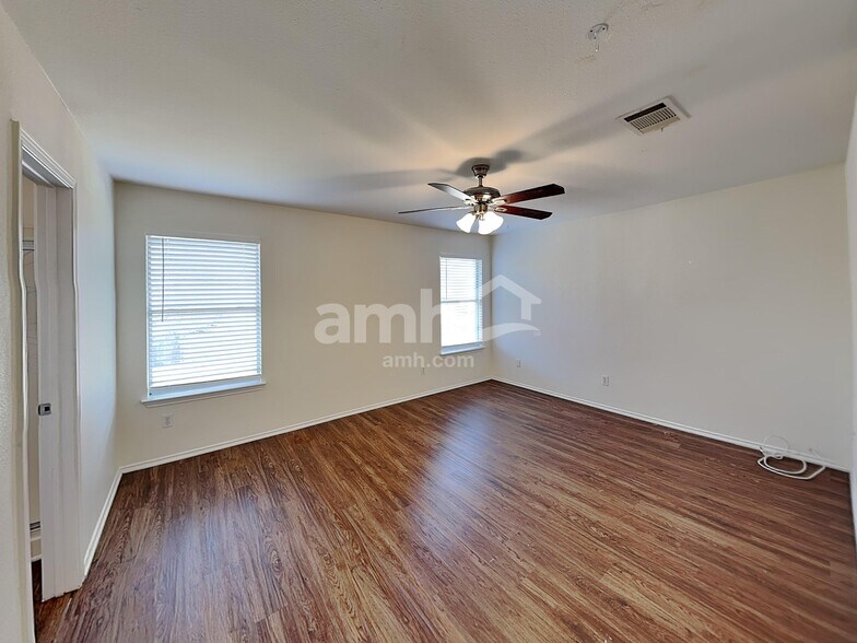 Building Photo - 11145 Franklins Tale Loop