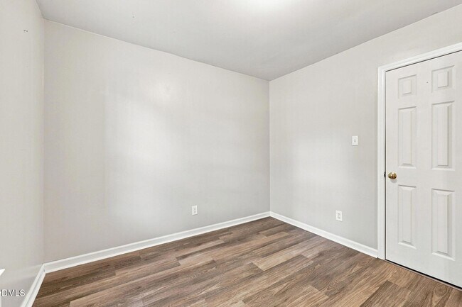 Building Photo - 108 Bristol Ct