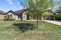 Building Photo - 121 Cedar Ln