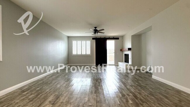 Building Photo - 8440 Hoover Ct