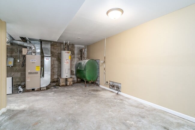 Building Photo - Beautiful Single Family Home