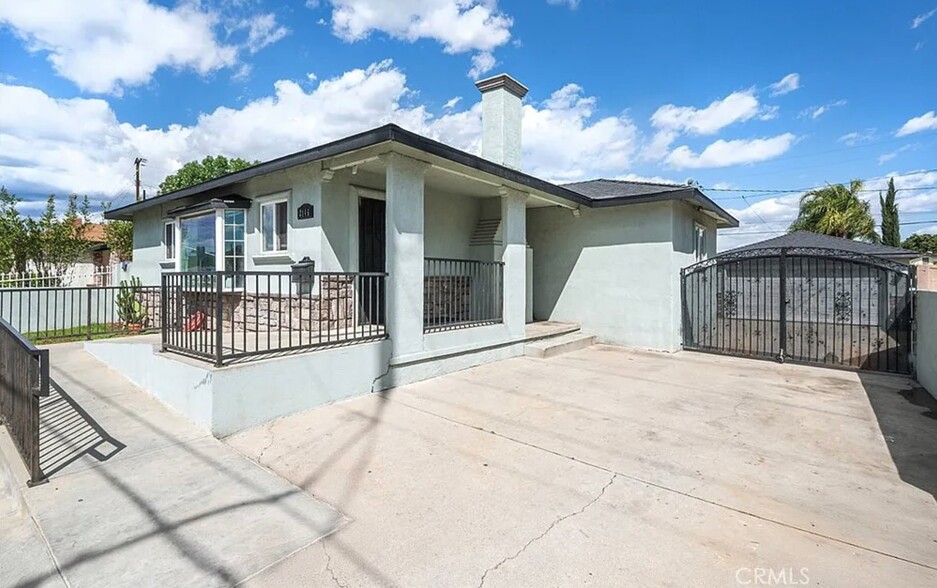 Primary Photo - 2146 S Towne Ave