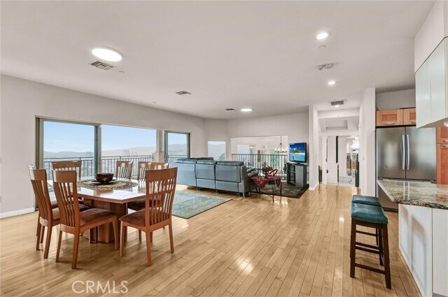 Building Photo - 876 Harrington Rd