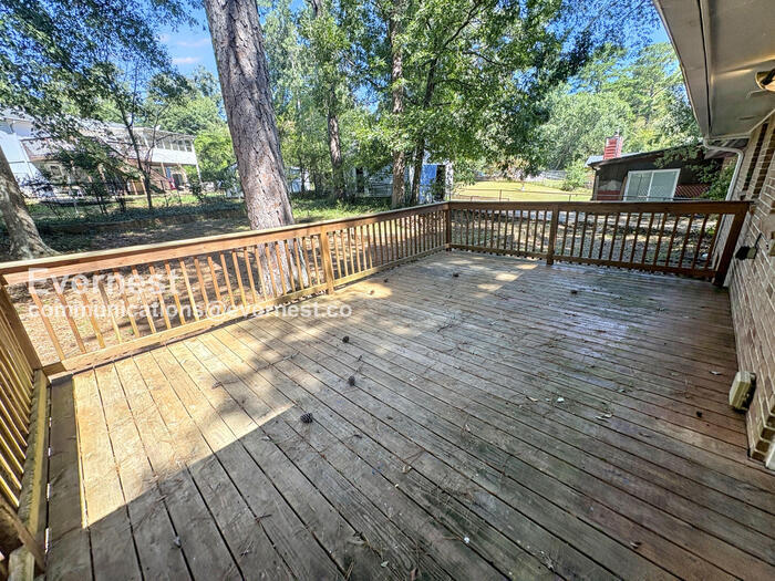 Building Photo - 10085 Brass Ring Rd