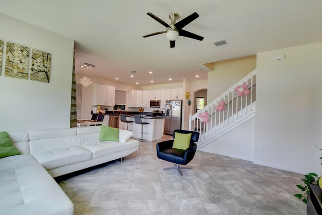 Building Photo - 4543 Sandy Cv Ter