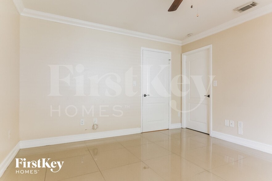 Building Photo - 7681 NW 181st Terrace