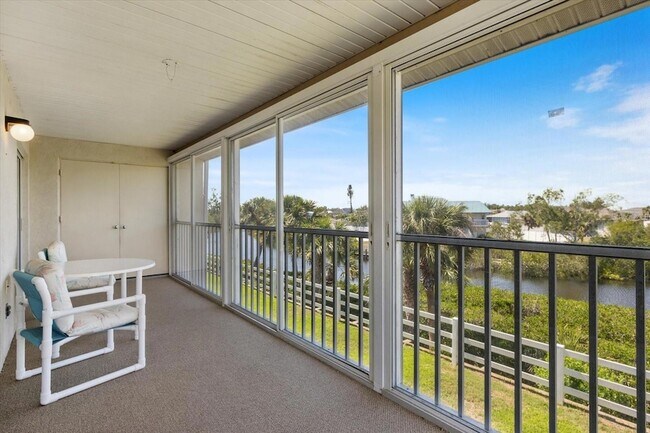 Building Photo - 841 Waterside Dr