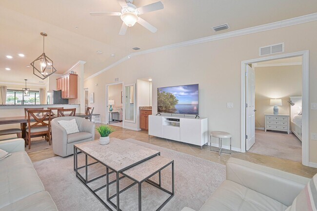 Building Photo - **2 + Den Condo - 1 Car garage - Fully Furnished - Short Term Lease (5.11 - 11.30) **