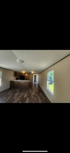 Building Photo - 110 3rd St