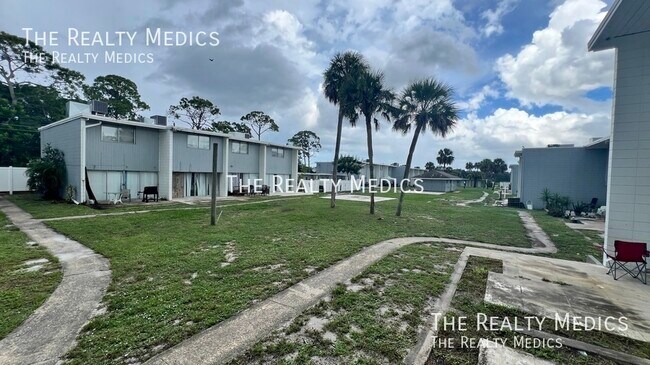 Building Photo - 1010 N Fiske Blvd