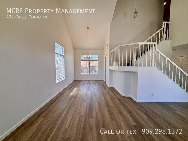 Building Photo - 432 Calle Corazon