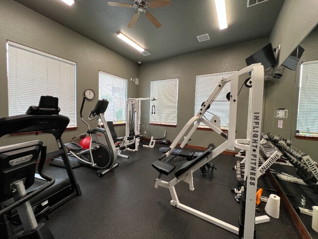 Building Photo - 7125 Ash Creek Heights