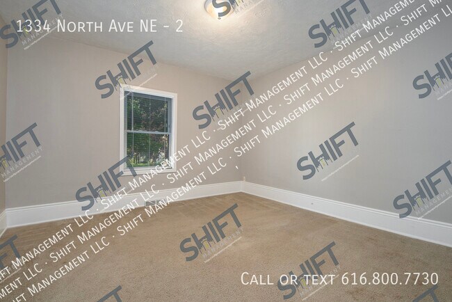 Building Photo - 1334 North Ave NE