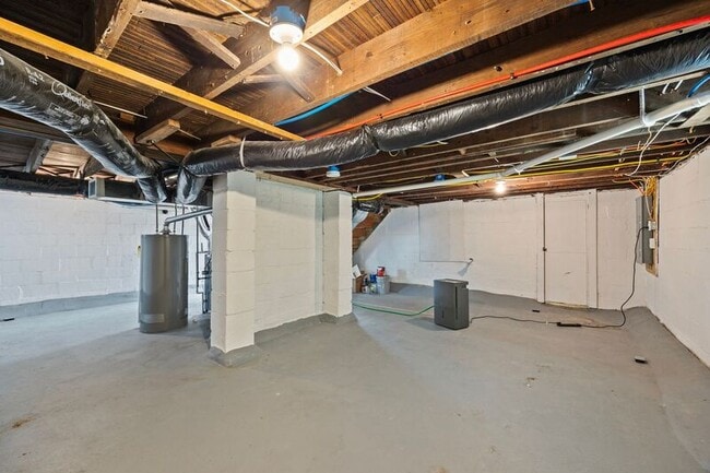 Building Photo - 1420 S Ohio Ave