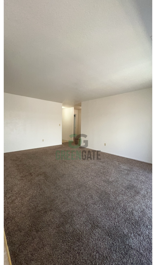 Building Photo - 2201 Meadow Glen Dr