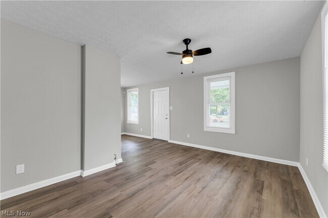 Building Photo - 7210 Colgate Ave