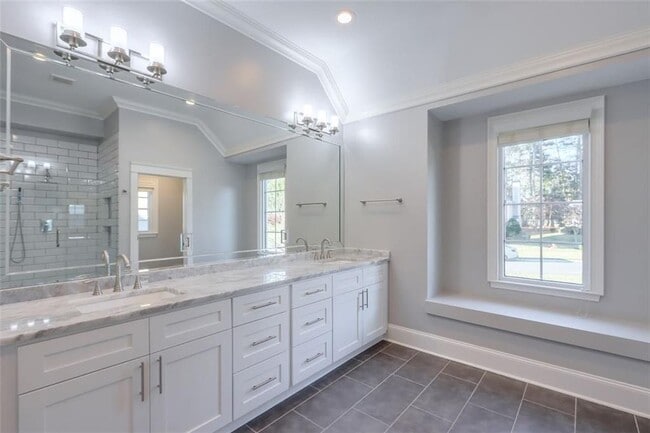 Building Photo - 1440 Chattahoochee Run Dr