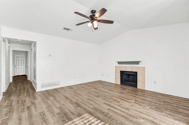 Building Photo - 128 Oakwood Ln
