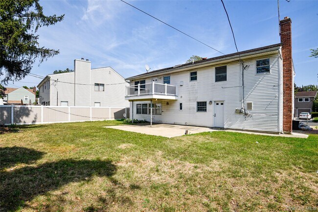 Building Photo - 65 Bluebird Ln