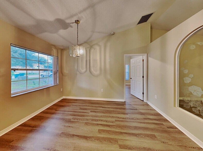 Building Photo - 2486 W Moonlight Ln