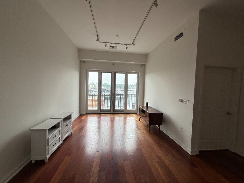 Building Photo - 530 Harlan Blvd