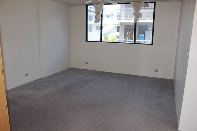 Building Photo - FOR RENT-1314 Kinau ST #204