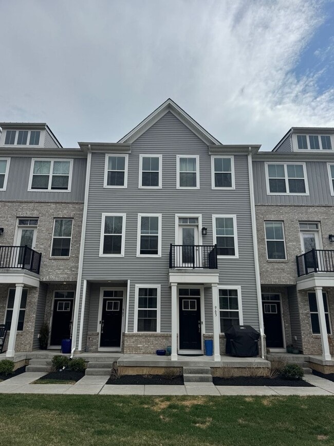 Building Photo - Beautiful SteelPointe 2 Bedroom 1.5 Bath Townhome for Rent in Phoenixville $2,690/month