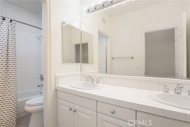 Building Photo - 12 Douglass Dr