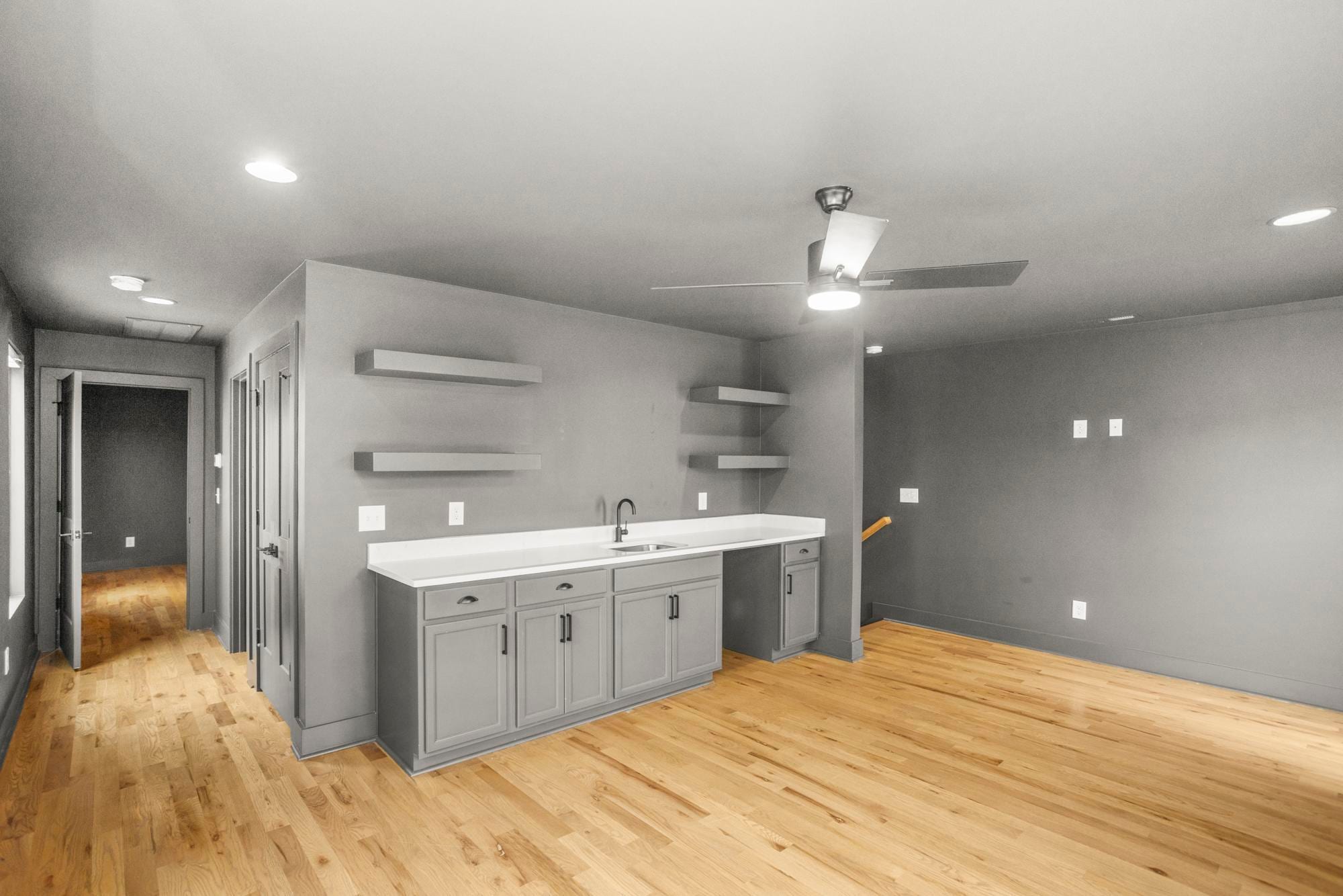 Building Photo - 337 Gatewood Ave