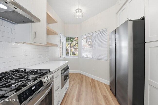 Building Photo - 4822 Parma Dr