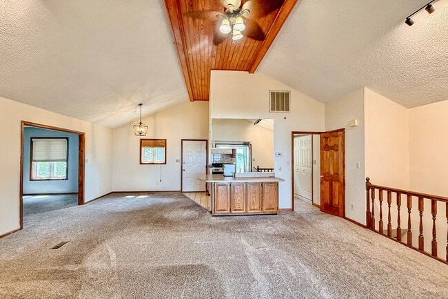 Building Photo - 12182 Heron Dr