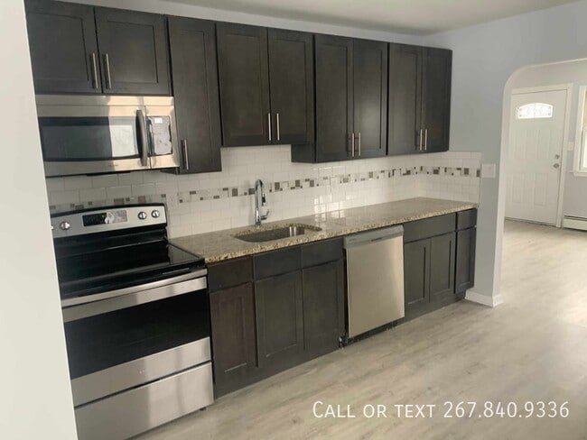 Building Photo - 18 Armor Ct