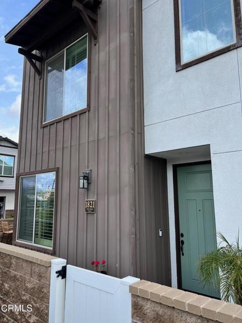 Building Photo - 1821 Poppy Dr