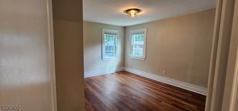 Bedroom view 2 - 21 W Hanover Ave