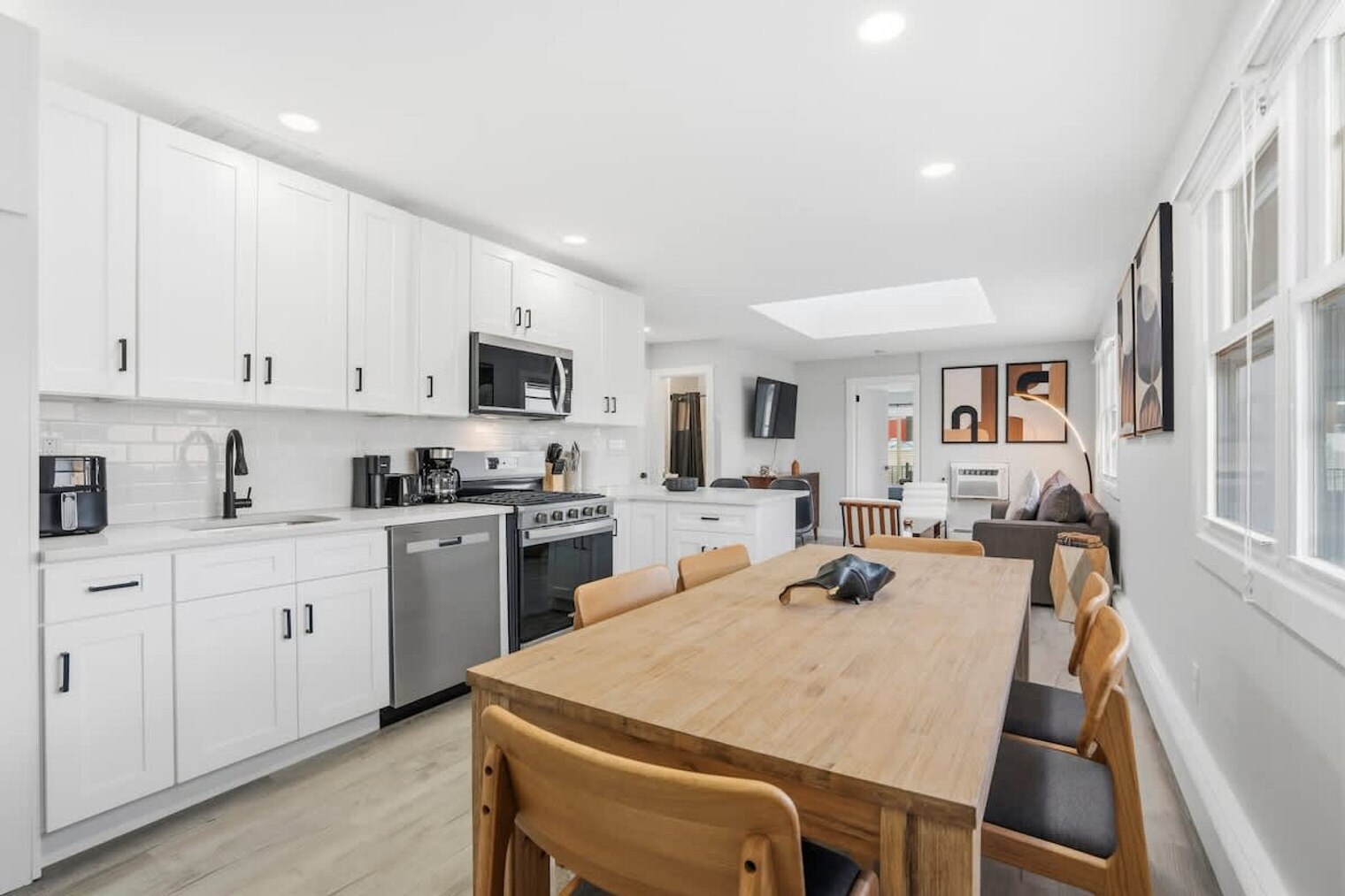 Building Photo - 225 Hancock Ave