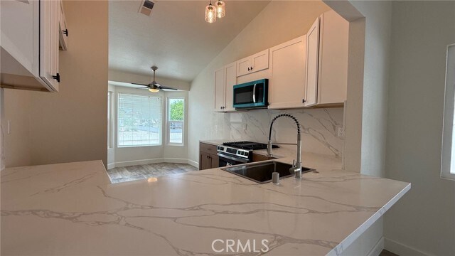 Building Photo - 24460 Tuscola Cir