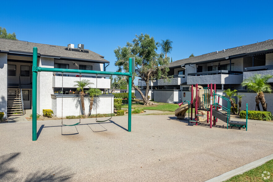 Building Photo - Park Terrace Apartments