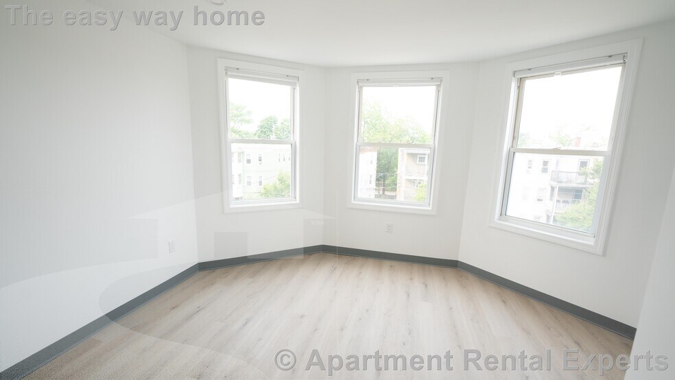 Building Photo - 303 Boston Ave