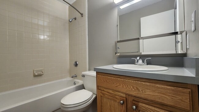 Building Photo - 7 Ocean View Dr