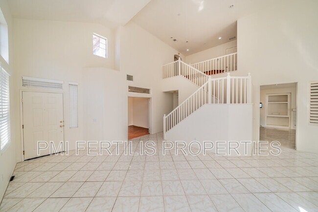 Building Photo - 5055 St Albert Dr