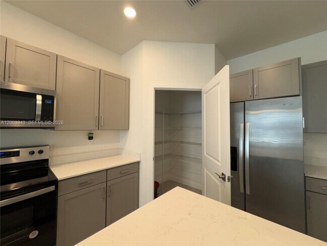 Building Photo - 12948 SW 265th Terrace