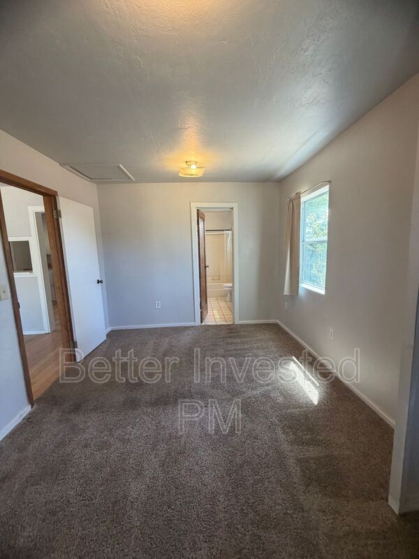 Building Photo - 3851 Eastside Calpella Rd