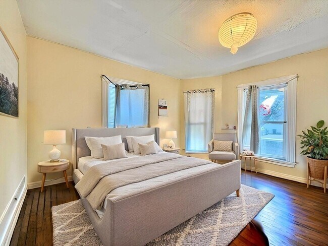 Building Photo - 202 Fayette St