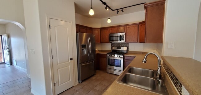 Building Photo - 14345 Apache Point Dr