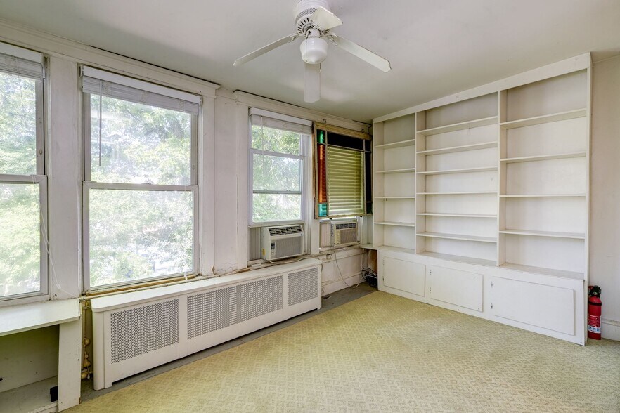 Upper Floor - Sunroom - connected to bedrooms #2 and #3 - 237 11th ST SE
