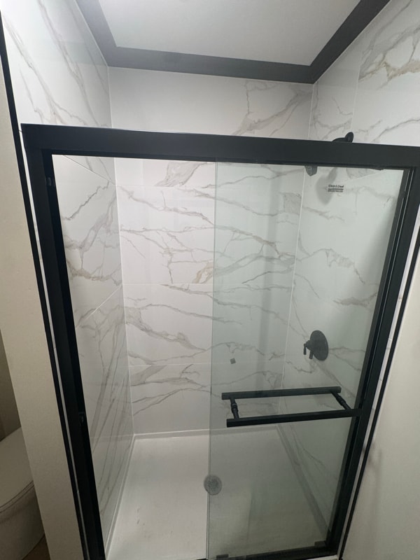 Building Photo - 208 N White River Ave